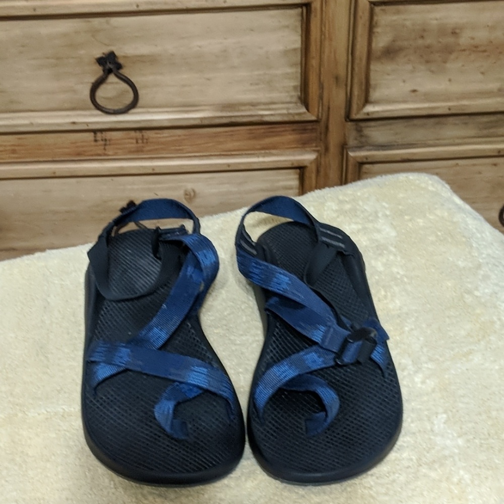 Mens blue and black Chacos